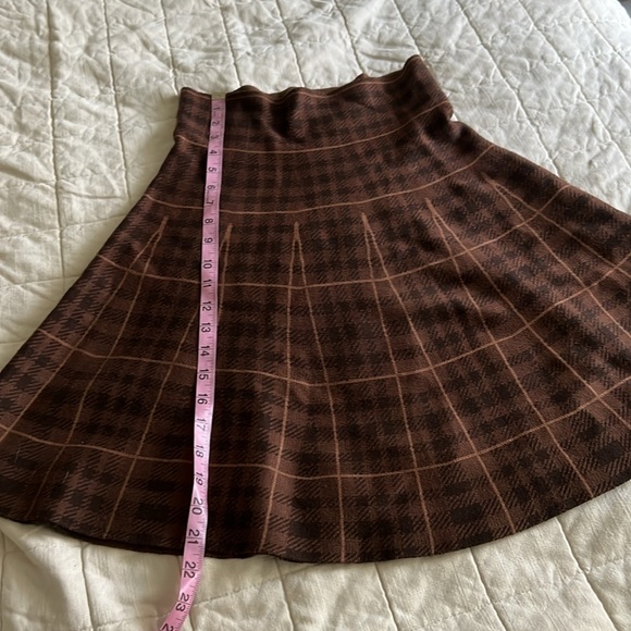 Max Studio Plaid Mini Skirt - Picture 4 of 8